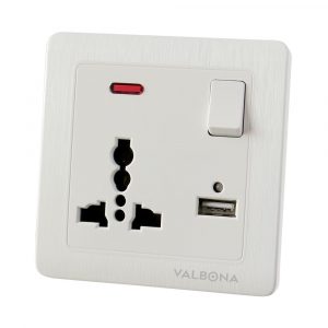 Multi socket with USB